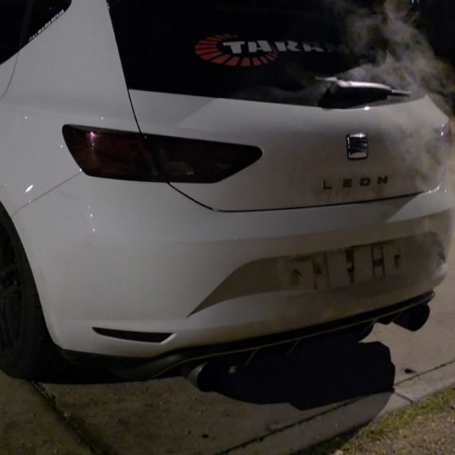 🚗🔥 Reprogramacion a este León MK3 🔥
✅ SOLUCION LAMBDA
✅ HARDCUT
✅️ POPS & BANGS
✅️ FLAMES
⚡️Reprogramaciones a medida para cada coche
📲 Codificaciones, retrofit e instalaciones a medida
🚘 Personaliza tu coche al siguiente nivel
#popsnbangs #reprogramaciones #seatleonmk3 #carmods #magicmotorsport