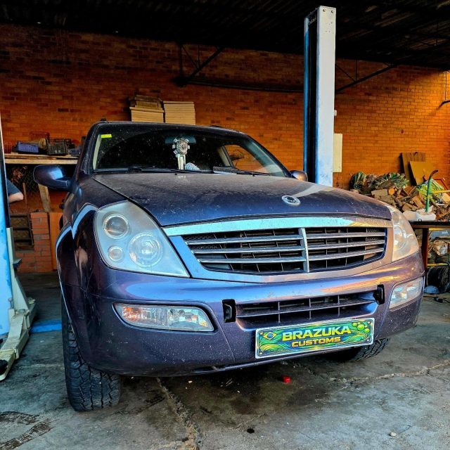 🔧🔥 Mantenimiento para este Ssangyong Rexton 270 XDi
✅ Cambio de pastillas de freno delanteras y traseras
✅️ Cambio de fuelles delanteros
⚡ Mantenimiento, mecánica y soluciones a medida para cada coche
🚙 Cuida tu coche y llévalo al siguiente nivel
📍 ¡Pide tu cita por DM!
#mantenimientos #ssangyongespaña #rexton #ssangyongrexton #brzkcustoms